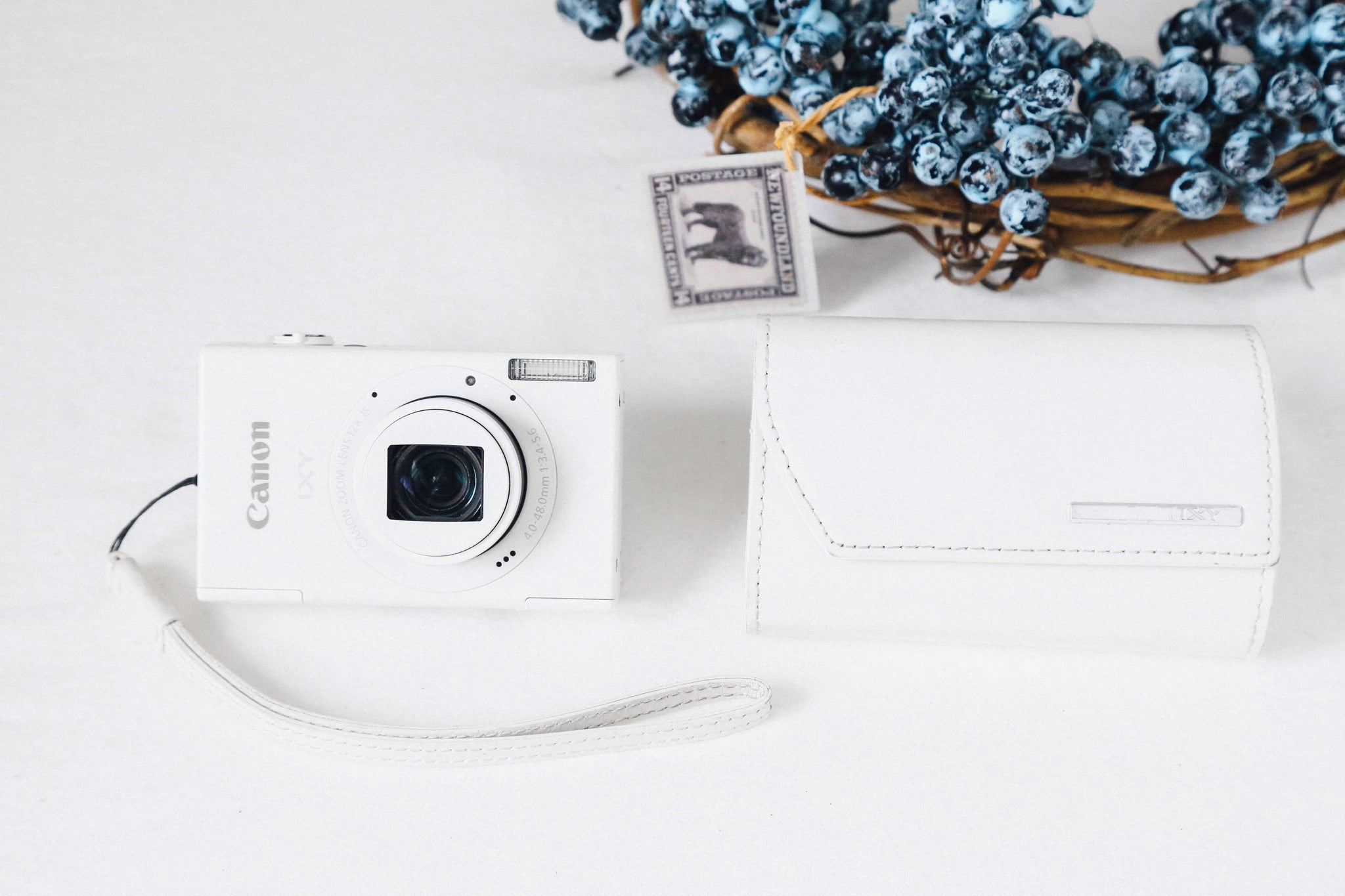 Canon IXY1【完動品✨希少】ホワイト🤍タッチパネル式❗️王道の