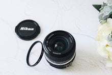 Load image into Gallery viewer, Nikon Nikkor 28mm F2.8【完動品】Nikon F3,FM,FE,FG,EMなど！デジタル一眼に付けてオールドレンズとしても！
