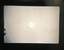 Load image into Gallery viewer, OLYMPUS OM-1 ブラックボディ ✨明るいパンケーキレンズ付き【完動品】🐦‍⬛🥞
