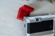 画像をギャラリービューアに読み込む, FUJIFILM NATURA NS｜完動品・毛糸のポーチ付き🧶軽量コンパクトな高感度フィルムカメラ📷✨
