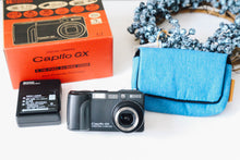 Load image into Gallery viewer, RICOH Caplio GX｜希少ブラックボディ🐦‍⬛ フィルムっぽい写りのオールドコンデジ📸 SDカード＆単三電池対応🔋【完動品】
