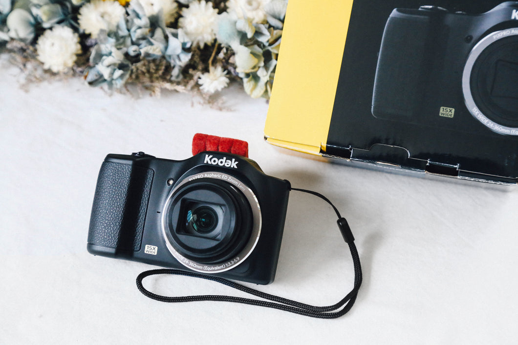 【美品・すぐ使えるセット】Kodak PIXPRO FZ152 ブラック｜SDカード・充電器付き📦レトロ可愛い写りが魅力の高倍率ズームデジカメ🎞️