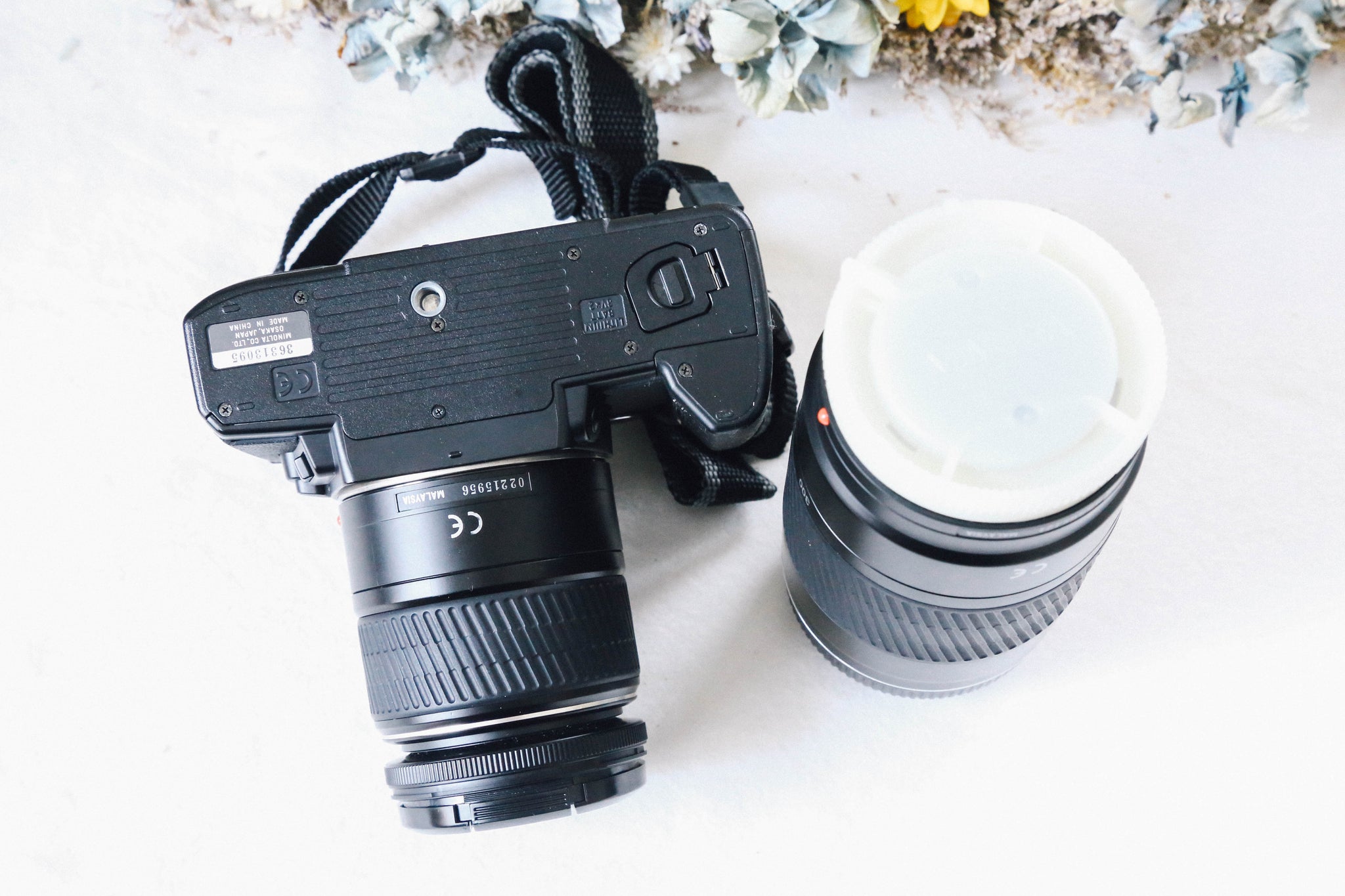 Minolta α Sweet II｜ブラック × ブラウンロゴ｜カメラバッグ&ズーム2 