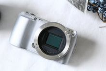 画像をギャラリービューアに読み込む, SONY α NEX-C3 ダブルレンズセット【完動品】16mm F2.8＋18-55mm｜軽量☁️225gミラーレス📸
