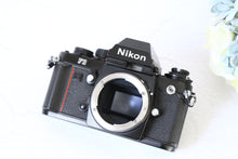 Load image into Gallery viewer, Nikon F3【Nikon認定修理店にてオーバーホール済み✨】【完動品】状態◎
