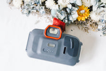 Load image into Gallery viewer, Canon Autoboy D5 📸🎞️ 水中も陸上もOKな全天候型コンパクトフィルムカメラ❗️この夏にぴったりなカメラ🏄‍♂️🌊【完動品】状態◎
