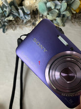 Load image into Gallery viewer, SONY DSC-WX7 パープル【完動品】▪️オールドコンデジ▪️デジタルカメラ
