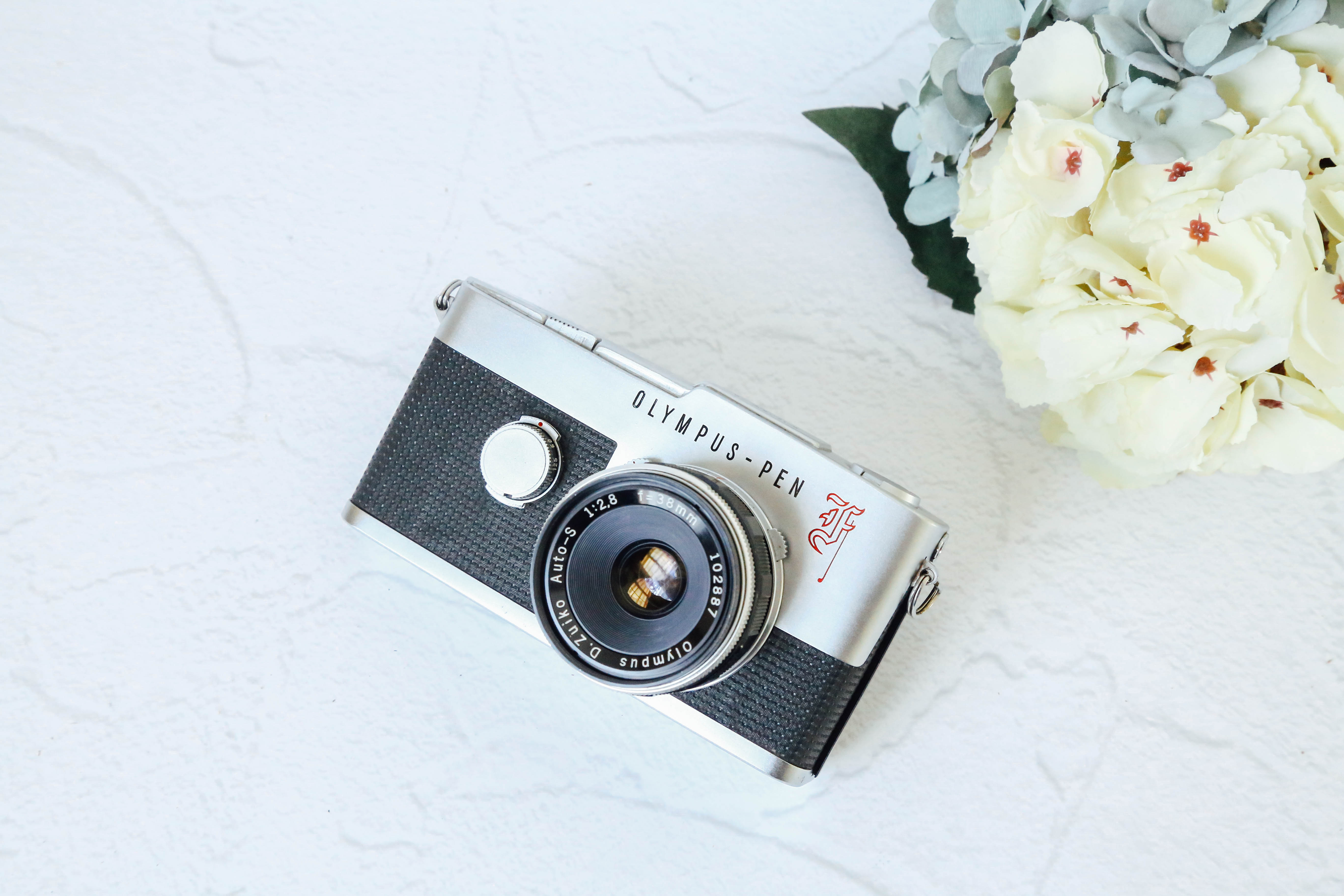 OLYMPUS PEN F 珍しい赤文字の花柄【完動品】【希少】一眼レフハーフ