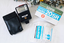 Load image into Gallery viewer, 【SANPAK Auto20SR】完動品・美品✨フラッシュ・ストロボ
