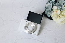 Load image into Gallery viewer, SONY DSC-W500【完動品】【希少❗️】【美品✨】CONTAXのような写り好きな方に❗️▪️オールドコンデジ▪️デジタルカメラ
