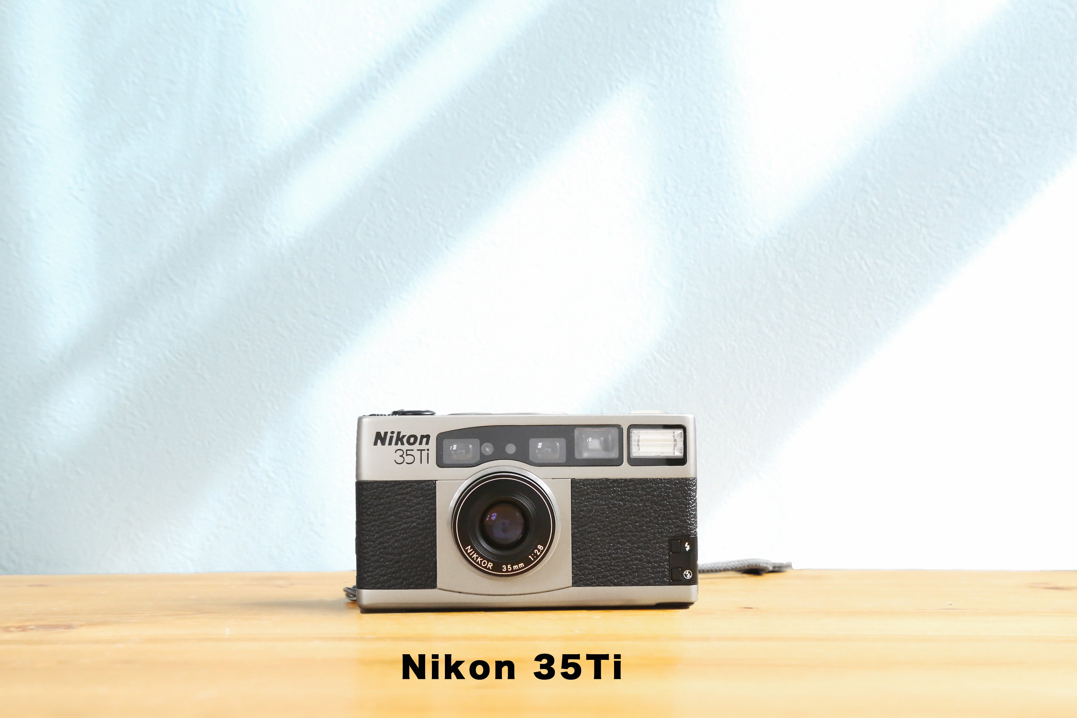 Nikon 35Ti【完動品】【希少❗️】状態◎ – Ein Camera