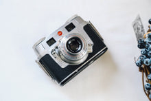 Load image into Gallery viewer, Kodak Signet 35【動作品/希少✨】ミッキーマウスカメラ📸エクターレンズ🎞️電池不要クラシック機
