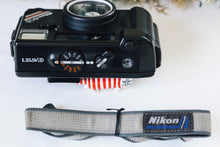 Load image into Gallery viewer, 🐟水中、陸上二刀流❗️【完動・美品】Nikon ピカイチ L35AWAD《カリブモデル》激レア❗️フィルム初心者にも📸✨
