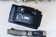 Load image into Gallery viewer, 🐟水中、陸上二刀流❗️【完動・美品】Nikon ピカイチ L35AWAD《カリブモデル》激レア❗️フィルム初心者にも📸✨
