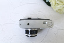 Load image into Gallery viewer, OLYMPUS PEN FT【完動品】ハーフ一眼レフカメラ
