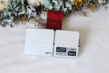 Load image into Gallery viewer, 希少❗️PENTAX OPTIO X 📷❗️画面が動く！近未来的なデザイン✨極上美品・CCD搭載・完動品【オールドデジカメ】
