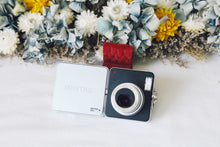 Load image into Gallery viewer, 希少❗️PENTAX OPTIO X 📷❗️画面が動く！近未来的なデザイン✨極上美品・CCD搭載・完動品【オールドデジカメ】

