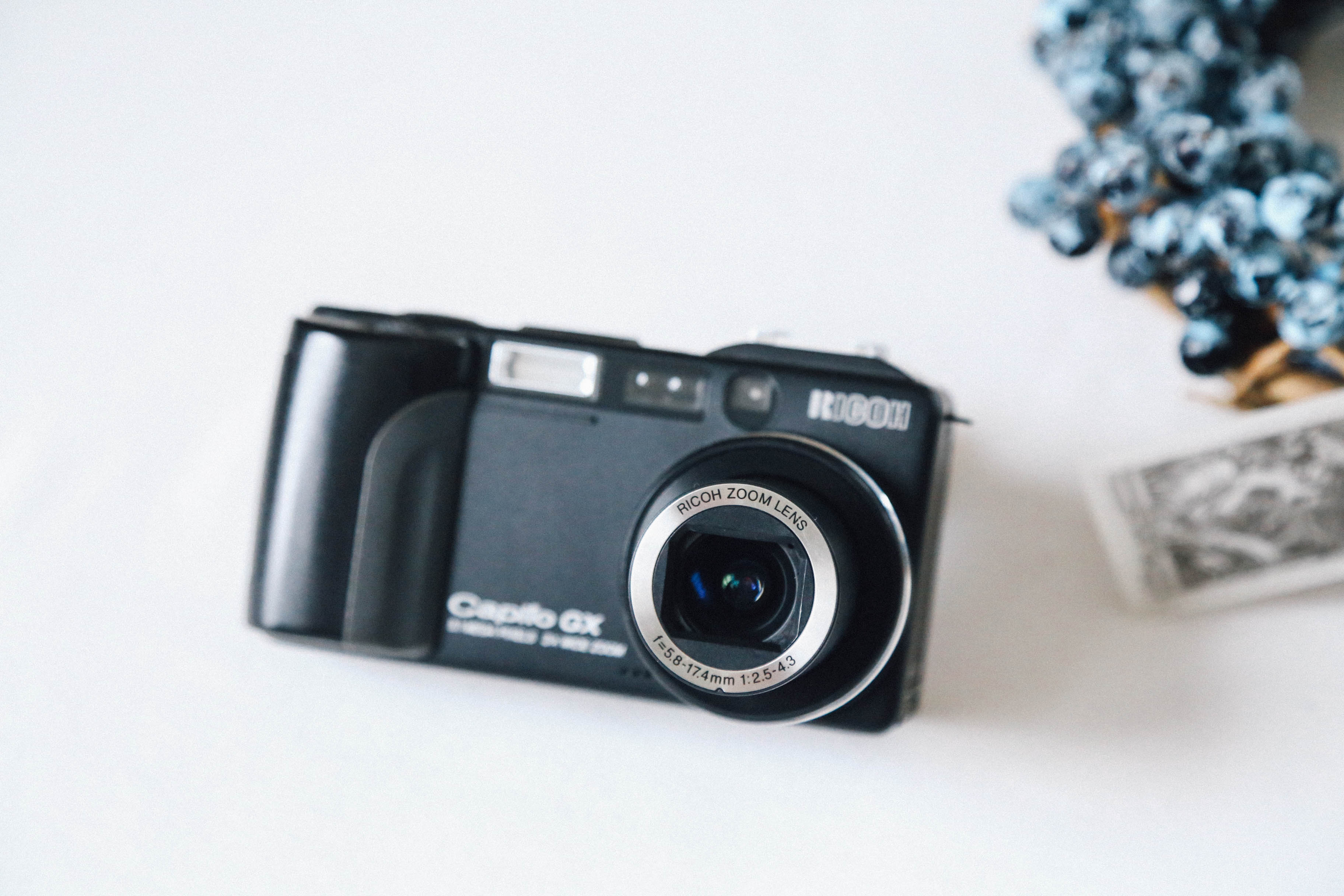 RICOH Caplio GX｜希少ブラックボディ🐦‍⬛ フィルムっぽい写りの