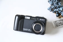 画像をギャラリービューアに読み込む, RICOH Caplio GX｜希少ブラックボディ🐦‍⬛ フィルムっぽい写りのオールドコンデジ📸 SDカード＆単三電池対応🔋【完動品】
