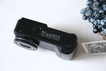 画像をギャラリービューアに読み込む, RICOH Caplio GX｜希少ブラックボディ🐦‍⬛ フィルムっぽい写りのオールドコンデジ📸 SDカード＆単三電池対応🔋【完動品】
