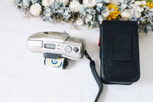 Load image into Gallery viewer, 【完動品・貴重なハードケース付き✨】OLYMPUS μ[mju:] ZOOM140 全自動フィルムカメラ🔰
