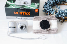 Load image into Gallery viewer, PENTAX Optio E40【完動品】単三電池&amp;SDカード対応🔋海外で人気のエモい写りのオールドコンデジ🕺✨
