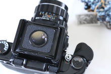 画像をギャラリービューアに読み込む, PENTAX 6x7 / 67 / 67II ウエストレベルファインダー📸純正ケース付✨希少アクセサリー
