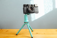 Load image into Gallery viewer, PENTAX emerald green mini tripod [rare❗️]
