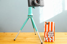 Load image into Gallery viewer, PENTAX emerald green mini tripod [rare❗️]
