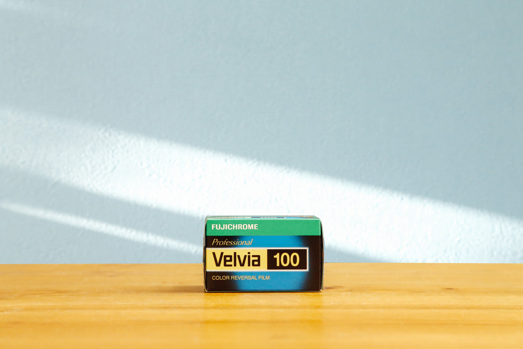 FUJIFILM Velvia100(35mmフィルム)ポジ・リバーサルフィルム　36枚撮り【期限内】