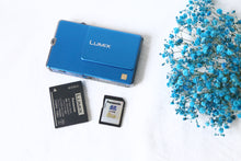 Load image into Gallery viewer, Panasonic Lumix DMC-FP1BU【希少❗️】【完動品】▪️オールドコンデジ▪️デジタルカメラ
