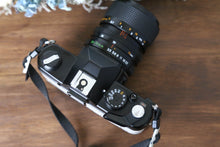 Load image into Gallery viewer, YASHICA FX-3 SUPER 2000【完動品】【希少❗️】
