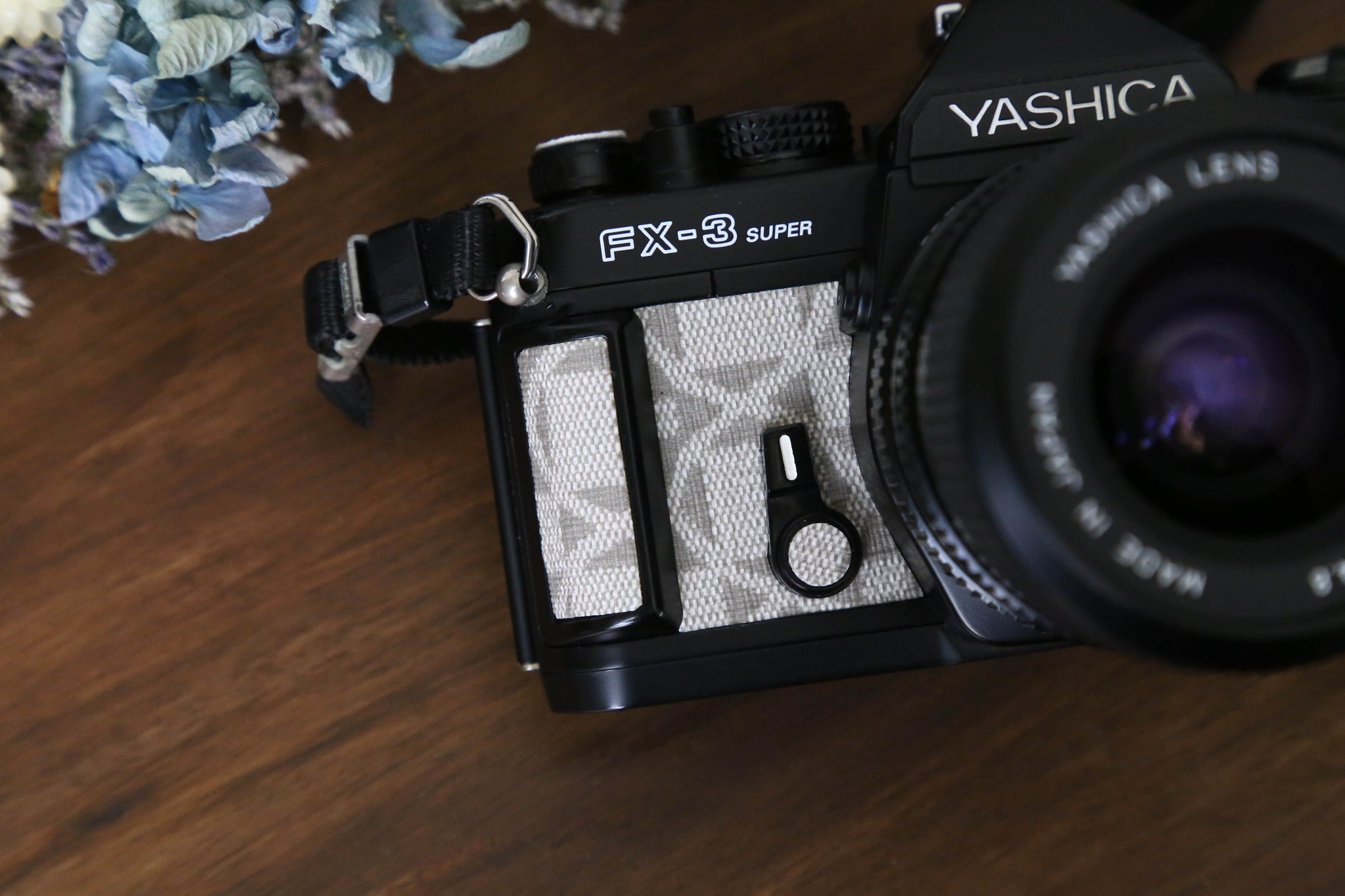 YASHICA FX-3 SUPER 2000【完動品】【希少❗️】 – Ein Camera