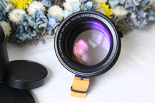 Load image into Gallery viewer, Carl Zeiss JENA SONNAR 180mm F2.8 MC /PENTACON SIXマウントレンズ【完動品】【希少❗️】
