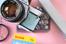 Load image into Gallery viewer, お客様オーダー｜OLYMPUS OM-1 &amp; 50mm F1.4 水色の世界🛁🌐【完動品】
