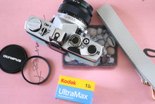 Load image into Gallery viewer, お客様オーダー｜OLYMPUS OM-1 &amp; 50mm F1.4 水色の世界🛁🌐【完動品】
