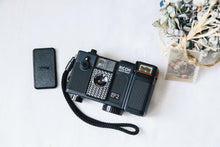 Load image into Gallery viewer, RICOH AUTO HALF EF2 [Finally working item] Half camera with flash
