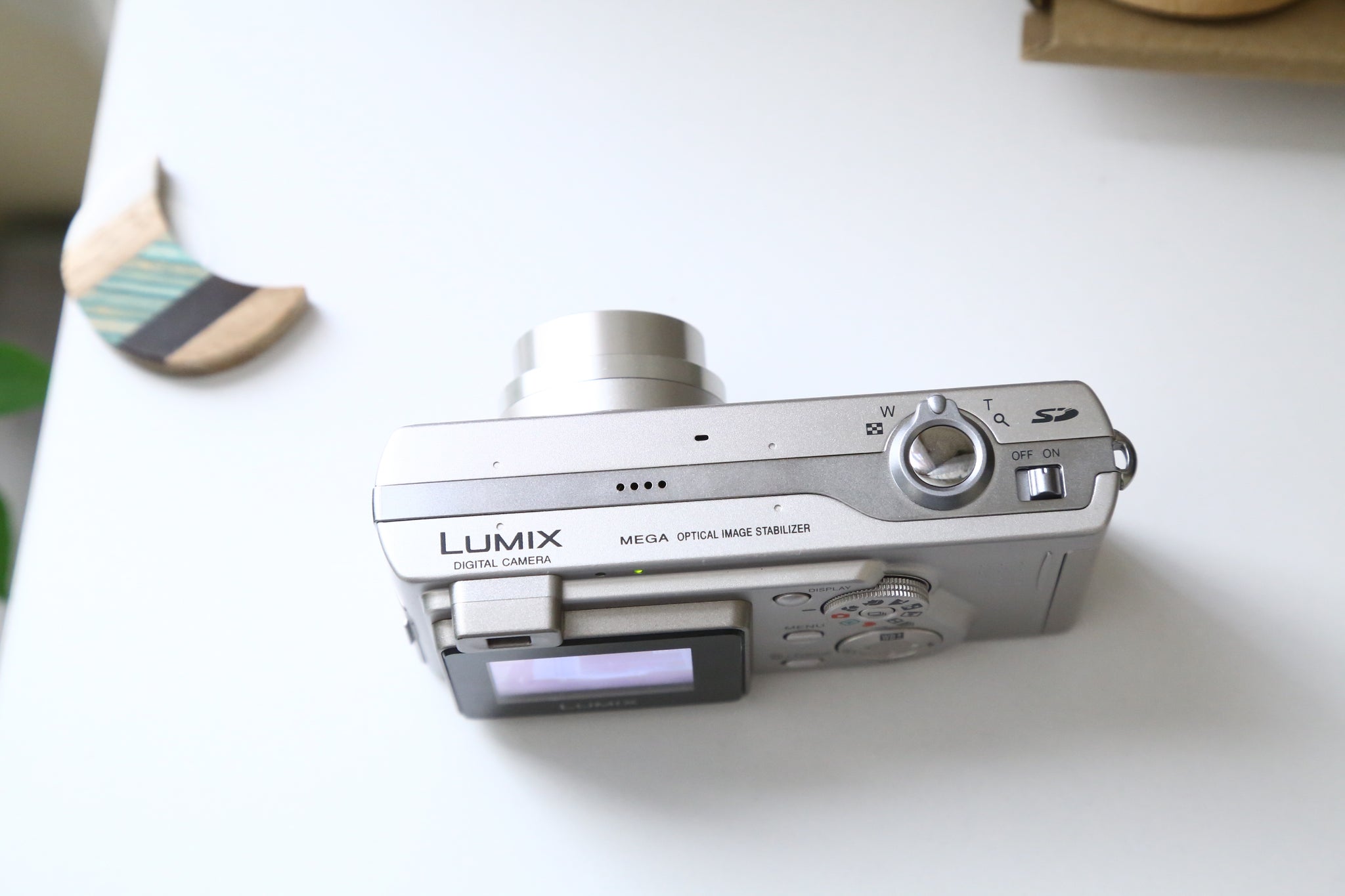 Panasonic LUMIX DMC-FX1【完動品】【美品❗️】【実写済み】▪️オールドコンデジ▪️デジタルカメラ – Ein Camera