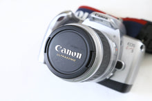 Load image into Gallery viewer, Canon EOS Kiss 5 本格一眼デビューにもぴったり！【完動品】全自動の簡単一眼レフ✨
