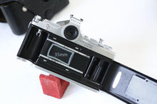 画像をギャラリービューアに読み込む, Konica AUTOREX【完動品✨】途中でハーフ切り替え可能❗️フィルム一眼レフカメラ📸
