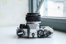 画像をギャラリービューアに読み込む, OLYMPUS OM-10 緑の時間🦉📗【完動品】初めての一眼レフにもおすすめ
