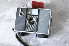 Load image into Gallery viewer, RICOH AUTO HALF S &amp; SE フルオーダーカスタム【完動品】▪️ハーフカメラ
