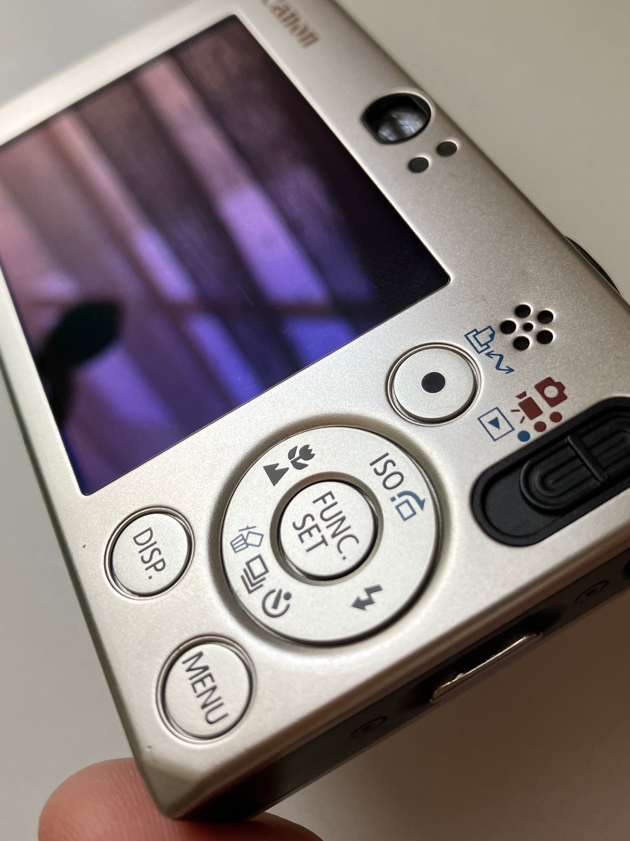 Canon IXY DIGTAL10【完動品】▪️オールドコンデジ▪️デジタル Canon IXY DIGTAL10【完動品】▪️オールドコンデジ▪️デジタル