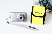Load image into Gallery viewer, Nikon COOLPIX S3700【完動品/美品✨】Wi-Fi機能付き📡▪️CCDオールドコンデジ
