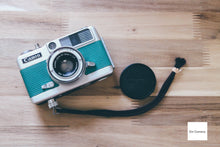 Load image into Gallery viewer, Canon Demi EE-17 グリーンリザード🐊【完動品】▪️オリジナル革張り替え▪️ハーフカメラ
