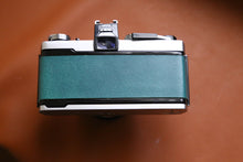 画像をギャラリービューアに読み込む, お客様革オーダー Green tourmaline🔹 OLYMPUS M-1 &amp; 50mm F1.4【完動品/希少✨】
