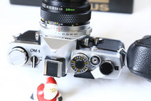 Load image into Gallery viewer, OLYMPUS OM-1 28mmF3.5 &amp; 50mmF1.8 2レンズセット【完動品/美品】
