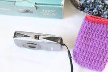 Load image into Gallery viewer, Canon IXY 930 IS シルバー【完動品/美品】タッチパネル搭載▪️CCDオールドコンデジ
