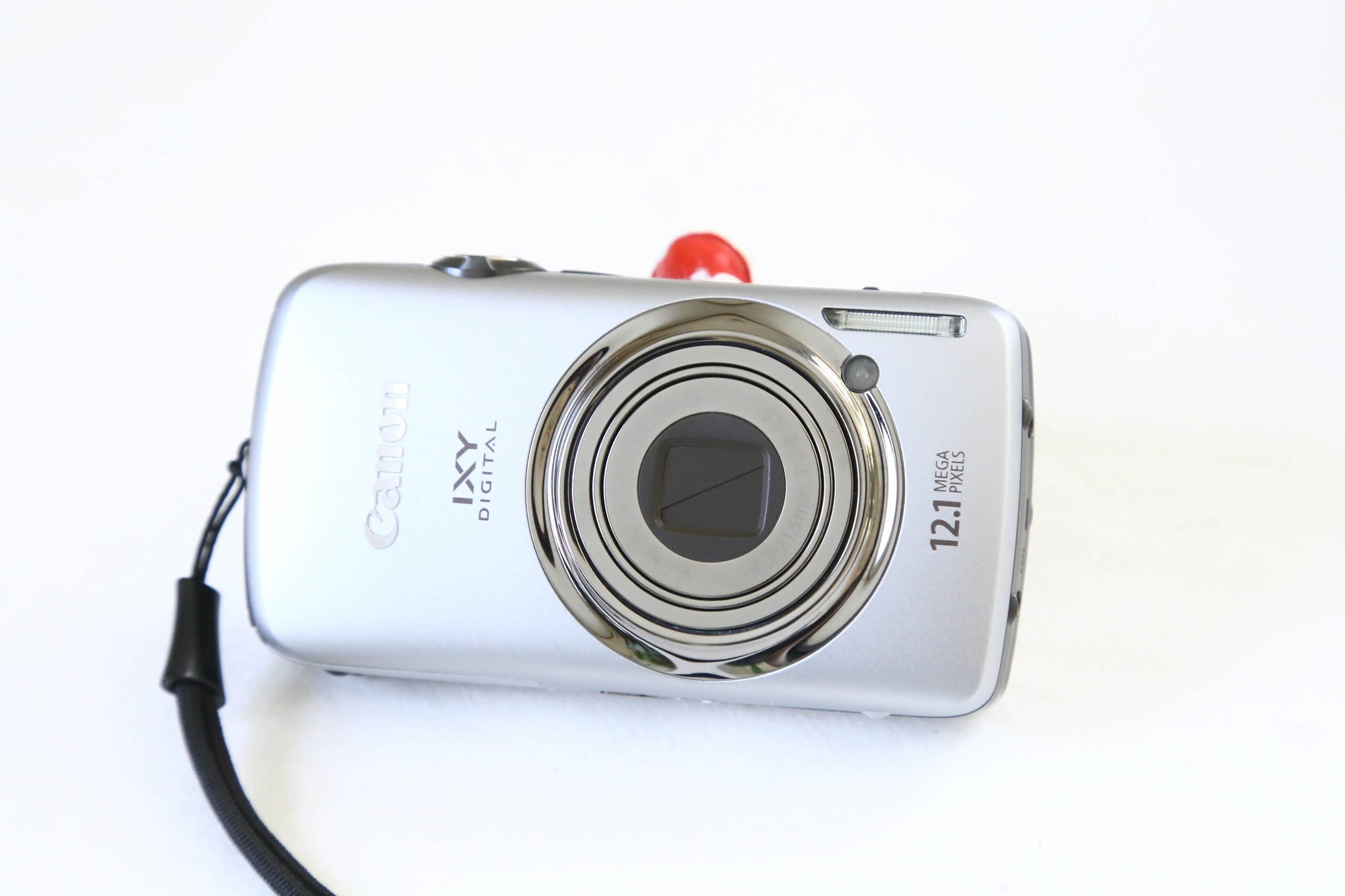 Canon IXY 930 IS シルバー【完動品/美品】タッチパネル搭載▪️CCD