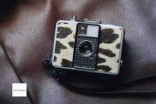 Load image into Gallery viewer, RICOH Auto Half E2 🐆ラプト柄【完動品】Ein Cameraオリジナル▪️ハーフカメラ
